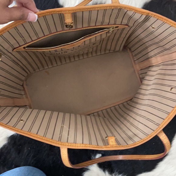 Never full PM bought and certified from Poshmark - Picture 6 of 7